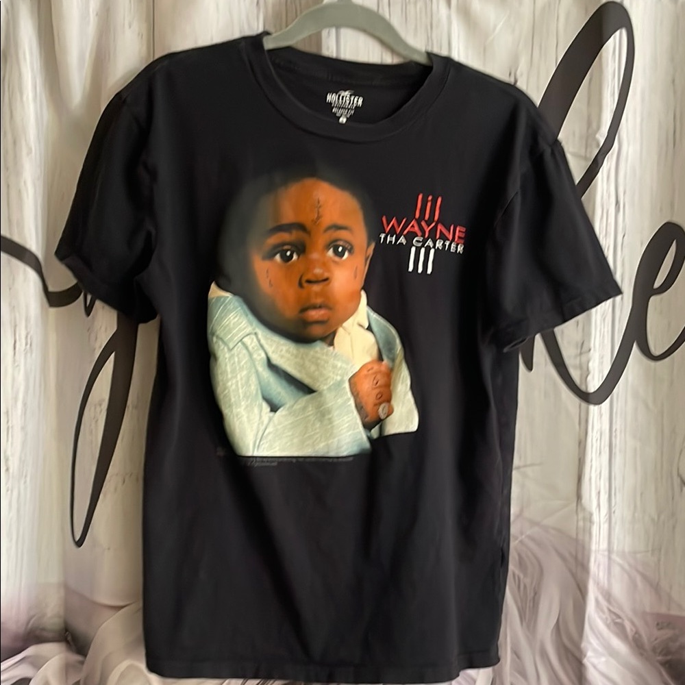 Men’s small Hollister T-shirt